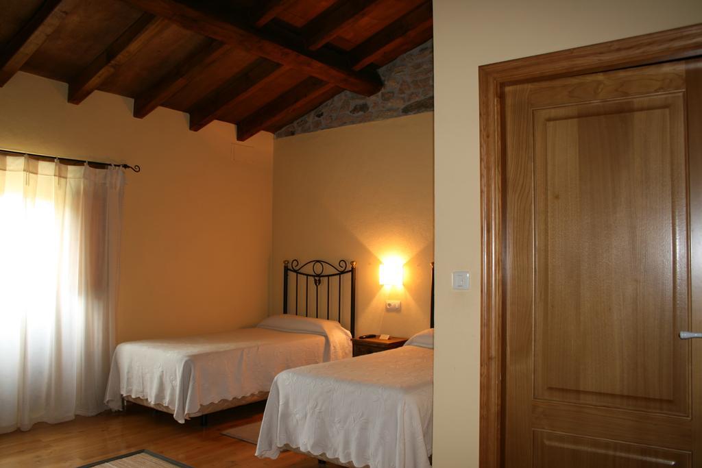 Rectoral de Goian Guest House Sarria Cameră foto